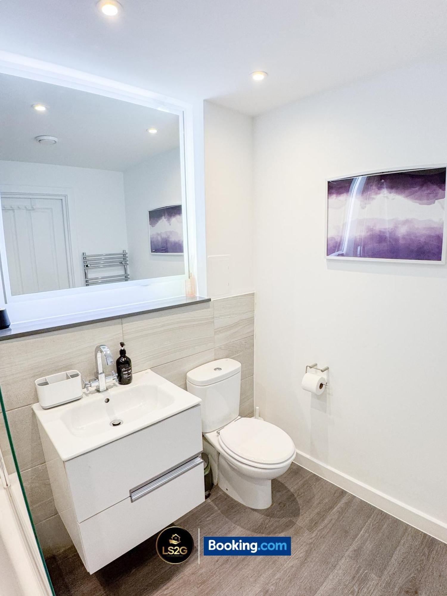 Cosy 1 Bedroom By Ls2g Short Lets & Serviced Greater With Free Wifi Appartamento